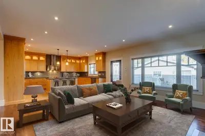 Interior photo 4 of 11026 80 AV NW
