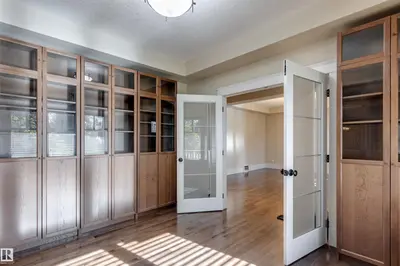 Interior photo 3 of 11026 80 AV NW
