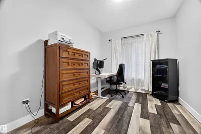 Interior photo 4 of 1603 158 ST SW