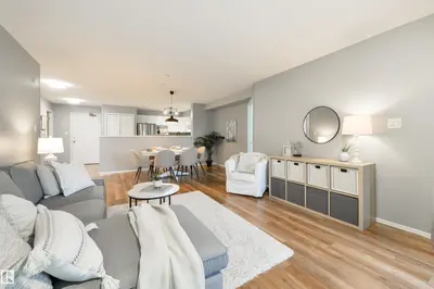 Interior photo 4 of #402 10221 111 ST NW