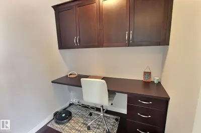 Interior photo 4 of #206 2584 ANDERSON WY SW