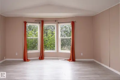 Interior photo 1 of 5204 53 AV