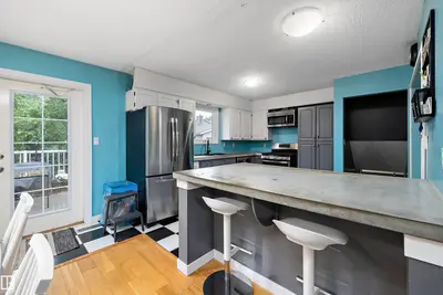 Interior photo 4 of 52 ALEXANDER DR