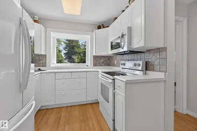 Interior photo 3 of 9519 148 ST NW