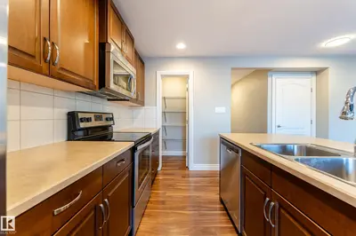 Interior photo 3 of 17614 8 Avenue SW