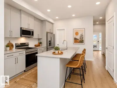 Interior photo 2 of 29 Leawood LI