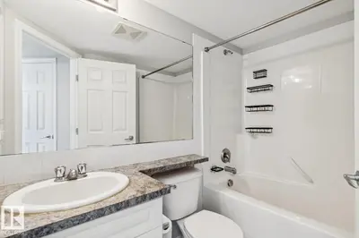 Interior photo 4 of #52 150 EDWARDS DR SW