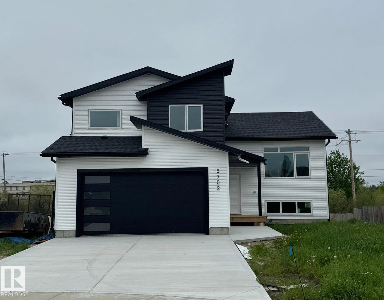 5702 MEADOW WY, Cold Lake - 3 bedroom Detached Single Family for sale