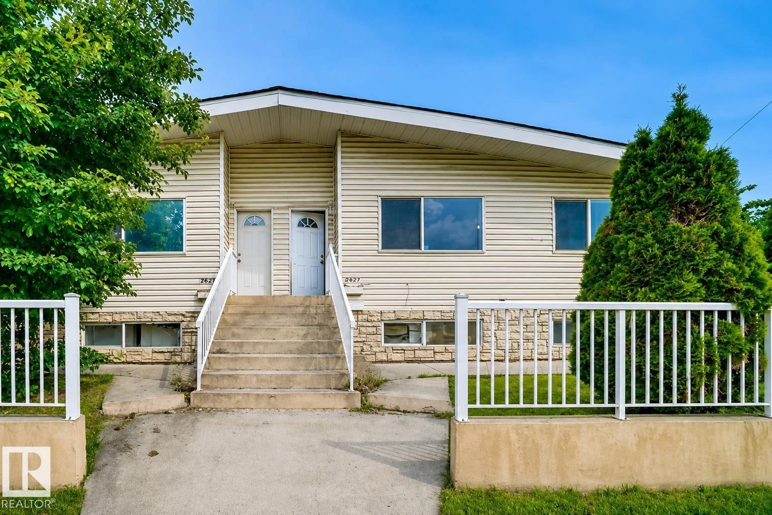 9516 127 AVE NW, Edmonton - 10 bedroom Duplex for sale