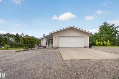 Interior photo 1 of #350 52343 RGE ROAD 211