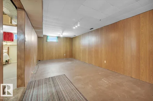 7934 81 AV NW, Edmonton - $435,000
