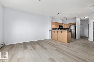 Interior photo 3 of #314 226 MACEWAN RD SW
