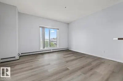 Interior photo 2 of #314 226 MACEWAN RD SW