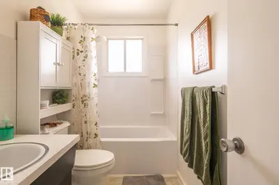 Interior photo 4 of 13816 62 ST NW