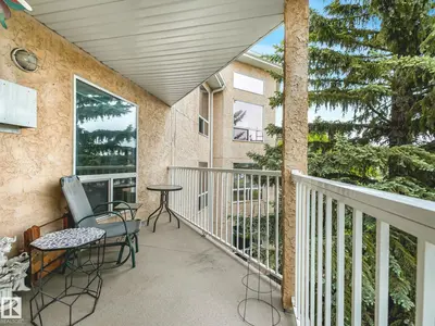 Interior photo 4 of #330 15499 CASTLE DOWNS RD NW