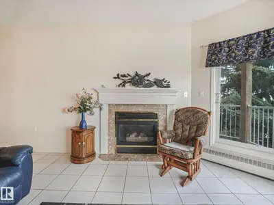 Interior photo 2 of #330 15499 CASTLE DOWNS RD NW