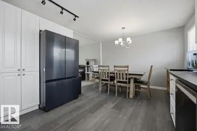 Interior photo 3 of 794 BIRCH AV
