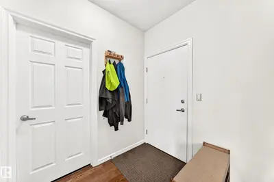 Interior photo 3 of #419 263 MACEWAN RD SW