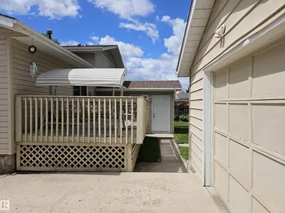 Interior photo 2 of 5018 57 AV