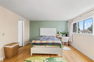 Interior photo 3 of 359 KIRKPATRICK CR NW