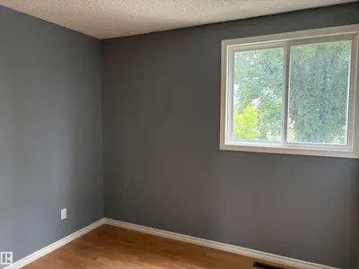 Interior photo 4 of 14644 52 ST NW