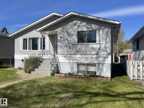 11926/11928 56 ST NW, Edmonton - $424,900