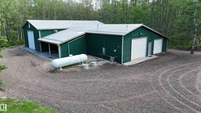 Interior photo 1 of 274032 TWP ROAD 480