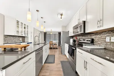 Interior photo 3 of 875 CHAPPELLE LINK LI SW