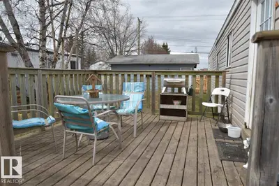 Interior photo 2 of 5414 54 street