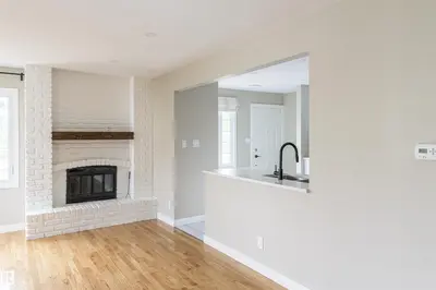 Interior photo 4 of 5010 147 ST NW