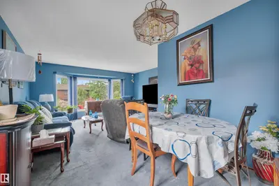 Interior photo 4 of 4524 20A AV NW