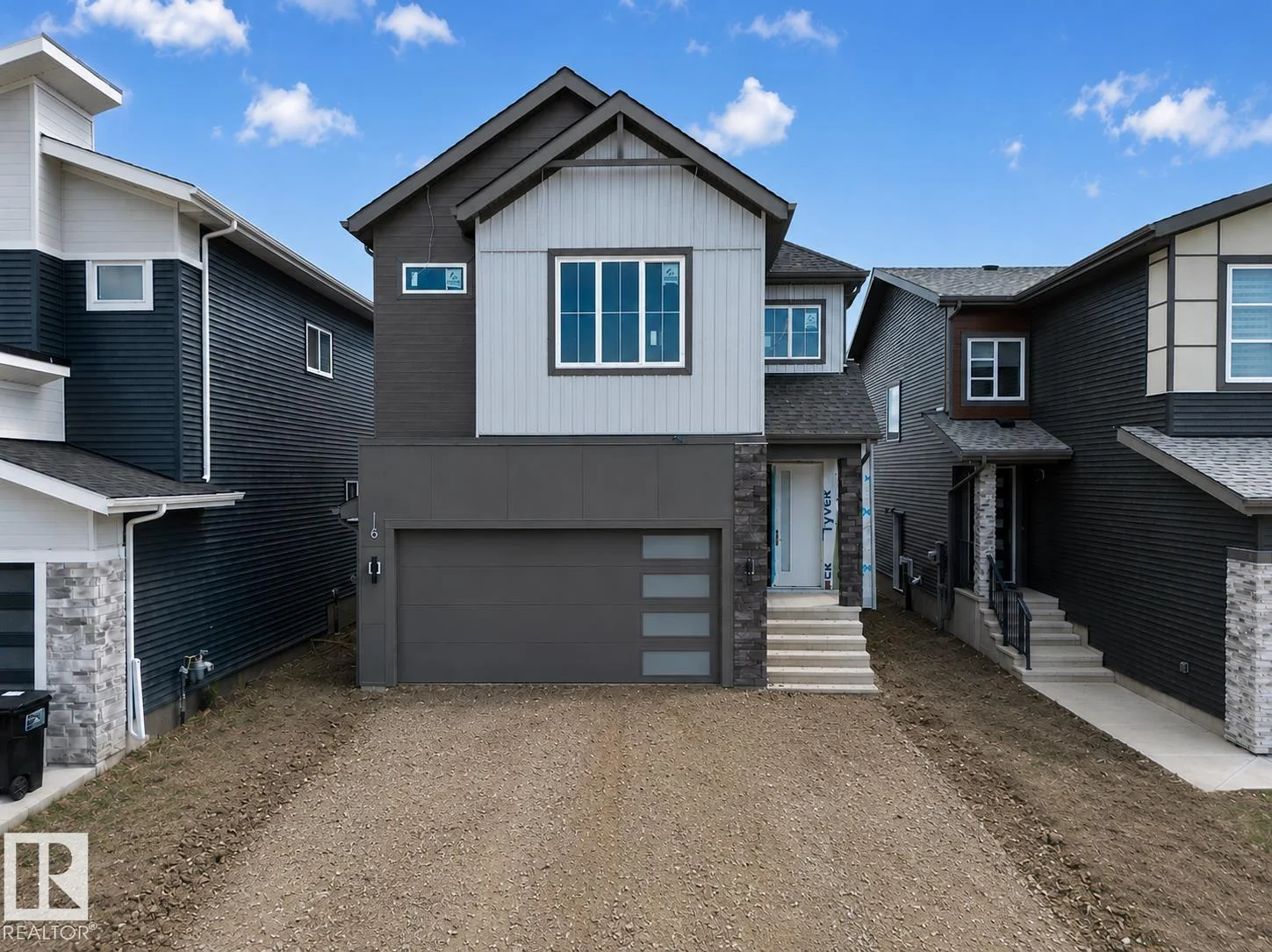 8915 MAYDAY WY SW, Edmonton - 5 bedroom Detached Single Family for sale