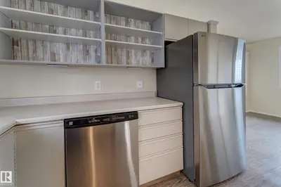 Interior photo 3 of 1523 JARVIS CR NW