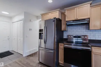 Interior photo 3 of 4607 205 ST NW