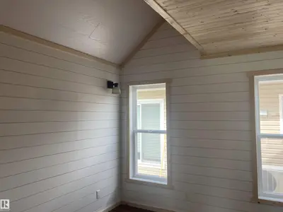 Interior photo 2 of 6129 TWP ROAD 540