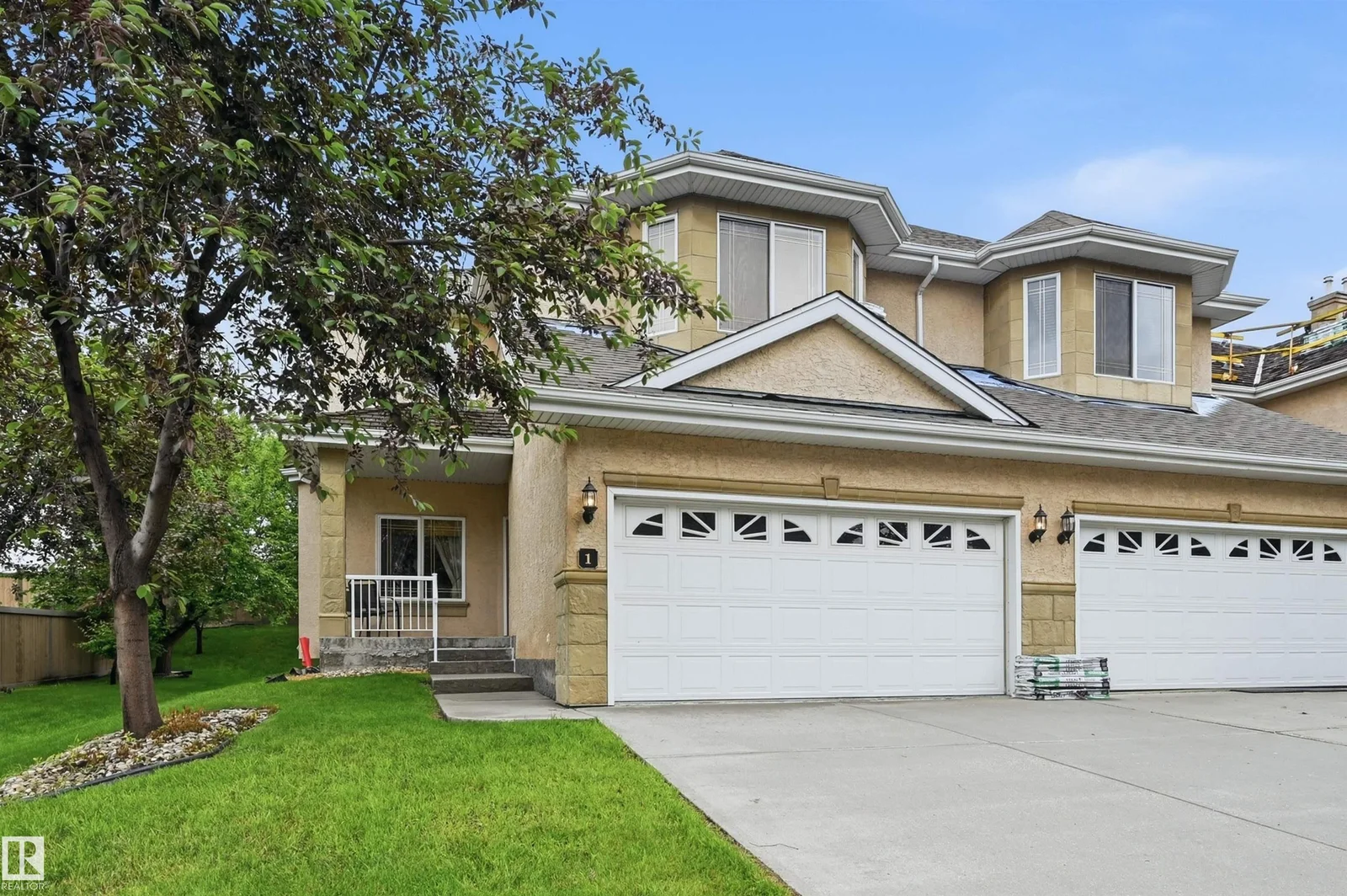 #1 577 BUTTERWORTH WY NW, Edmonton - 2 bedroom Townhouse for sale