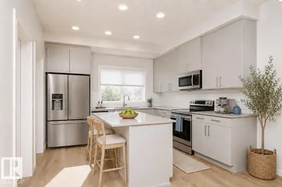 Interior photo 1 of 7468 KLAPSTEIN CR SW