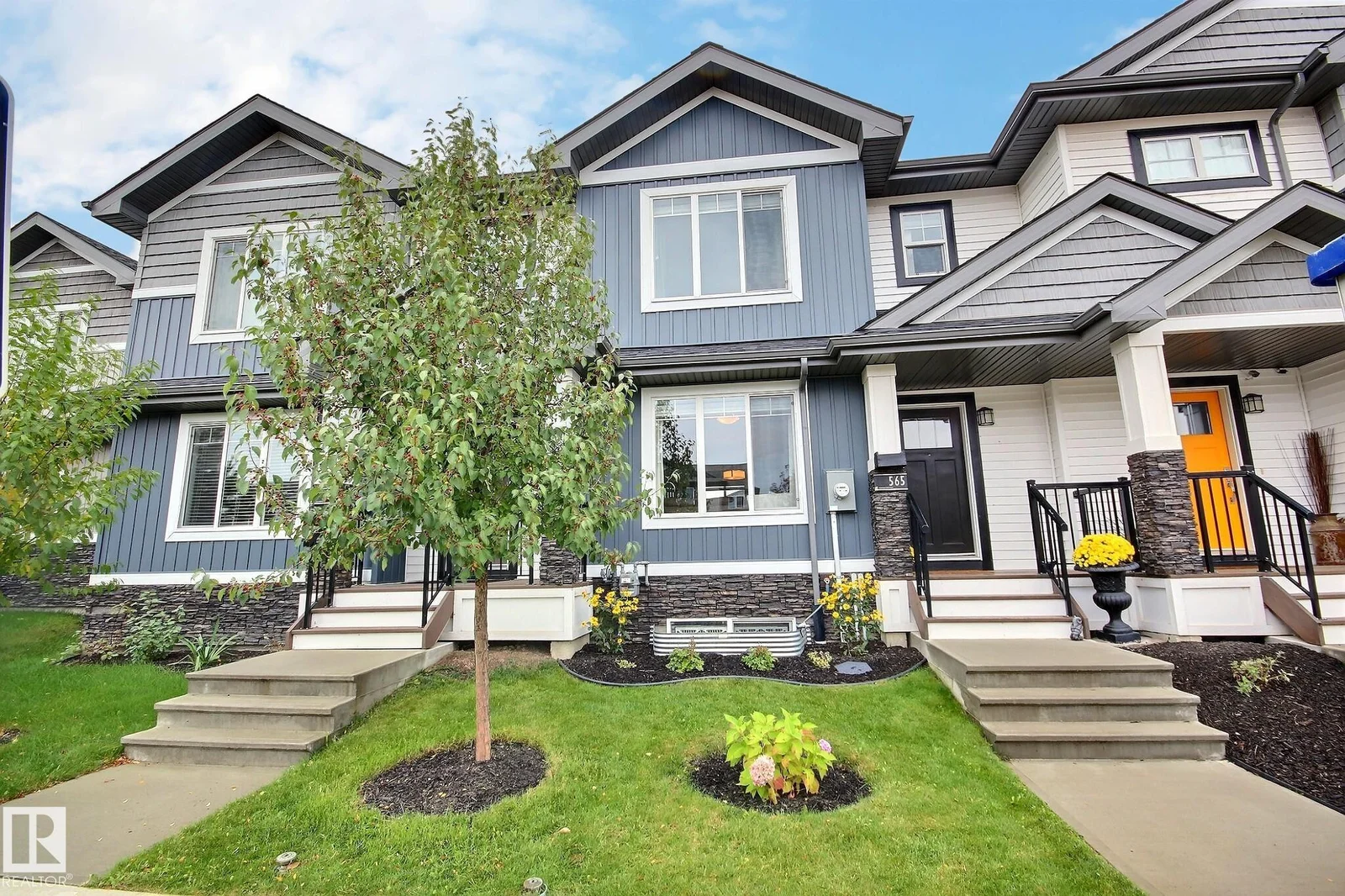 565 CHAPPELLE DR SW, Edmonton - 2 bedroom Residential Attached for sale