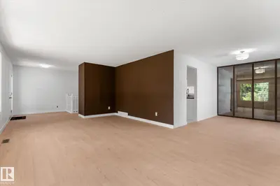 Interior photo 3 of 44 Arlington DR