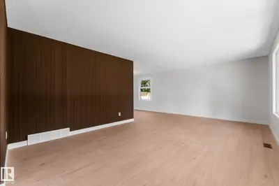 Interior photo 4 of 44 Arlington DR