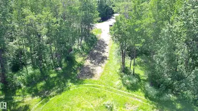 Interior photo 1 of #302 51369 RGE ROAD 225
