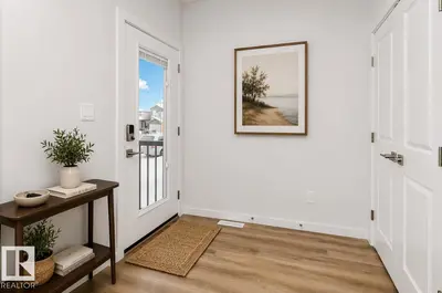 Interior photo 4 of 7470 KLAPSTEIN CR SW