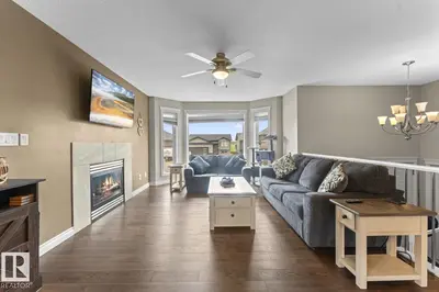 Interior photo 1 of 4924 57 AV