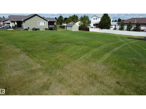 4516 50 AV, Warburg - $40,000