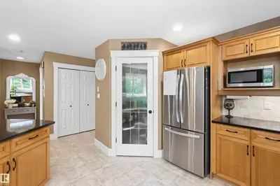 Interior photo 4 of 60 56019 Rge Rd 230