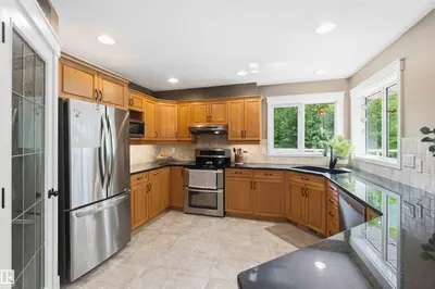 Interior photo 2 of 60 56019 Rge Rd 230
