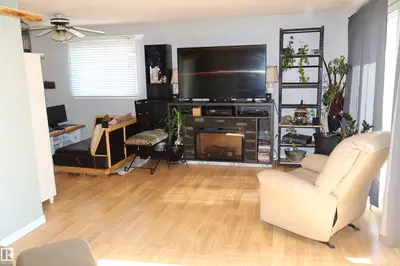 Interior photo 1 of 147 Garwood DR