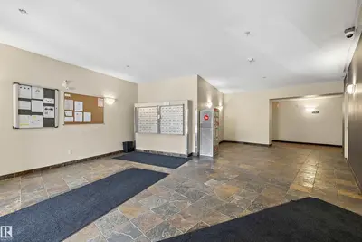 Interior photo 2 of #417 4316 139 AV NW