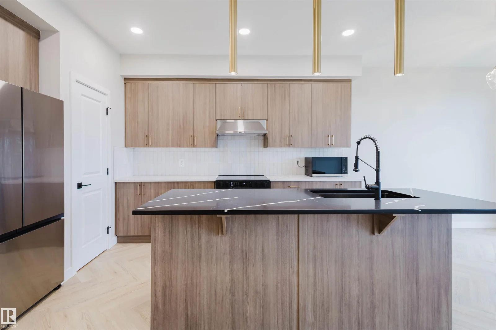 8298 Kiriak LO SW, Edmonton - 3 bedroom Duplex for sale