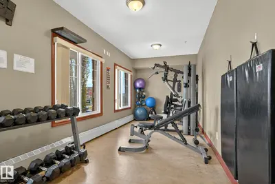 Interior photo 2 of #104 263 MACEWAN RD SW
